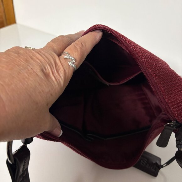 The Sak Maroon Textured Shoulder Bag Black Faux Leather Accents Adjustable Strap - Picture 7 of 7